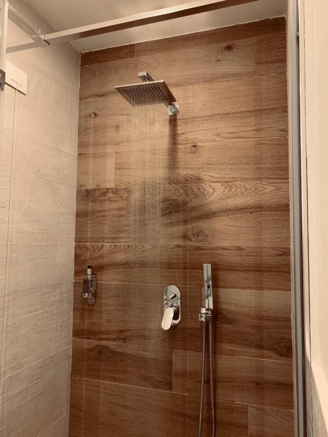 Via Milano 52 Otel Roma Dış mekan fotoğraf